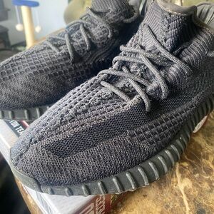 Yeezy 350  Sneakers size 10